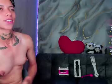 amber_adams_ live cam