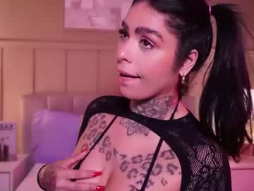 curvyliciouss live cam