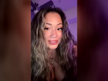 hollyanneee live cam