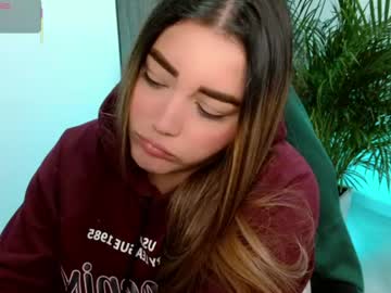 lucia_star_ live cam