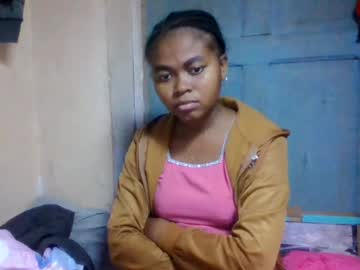nilahmarie live cam preview