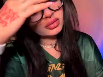 queenlamia live cam