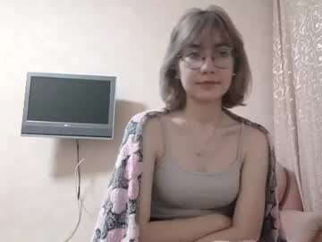 wenonashreeves live cam