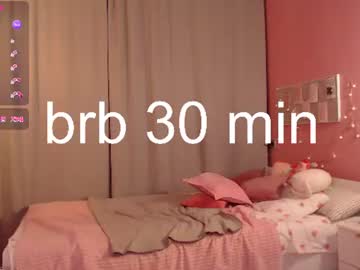 adria_arjona live cam