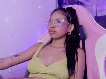 aida_mom live cam