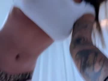 canikissyou_ live cam