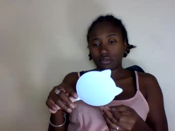 cathia_bella live cam