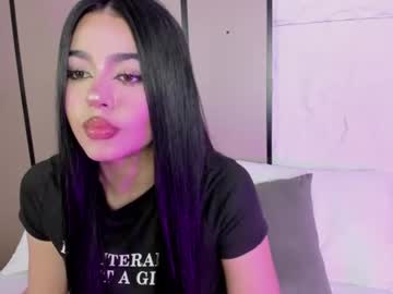 elara_bloom_ live cam