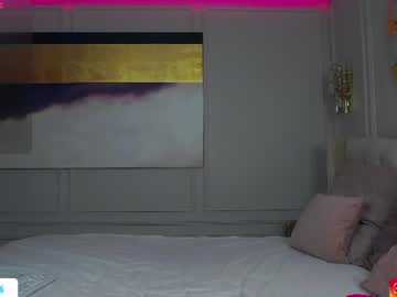 hazelbambi77 live cam