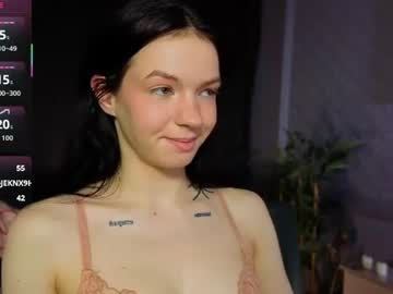 luna_come live cam