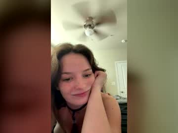 luna_r3 live cam