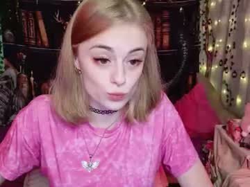 maybe_yours333 live cam