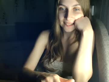 monikamilly live cam