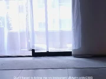 nikol_je live cam