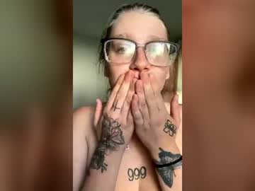 oohlarae22 live cam