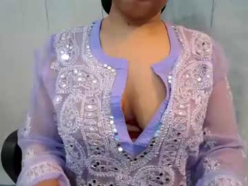 pilowprincess live cam