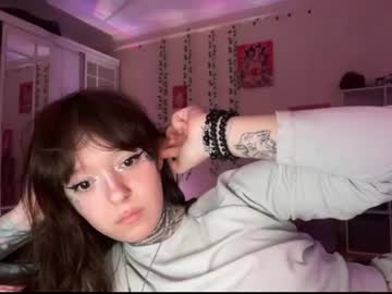 raven_armor live cam