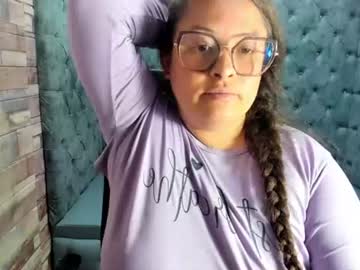sara_thonson_ live cam
