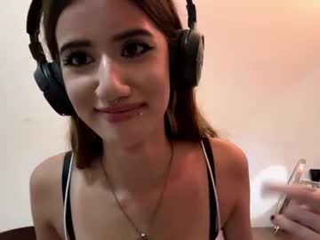 yettahagins live cam